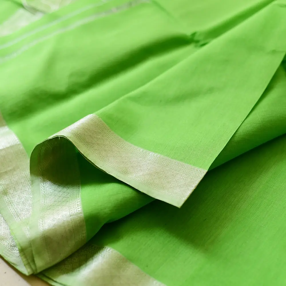 buy Handloom Silver Zari Border Maheshwari Saree ~ Green