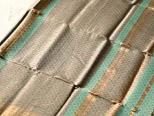 Pavitra . पवित्रा | Handwoven Maheshwari Silk & Zari Saree ( Zari Brocade )