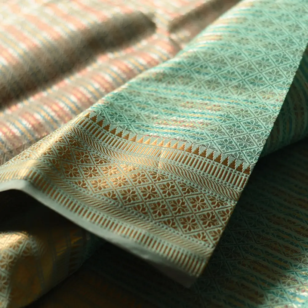 buy  Exclusive Handloom Maheshwari Saree 