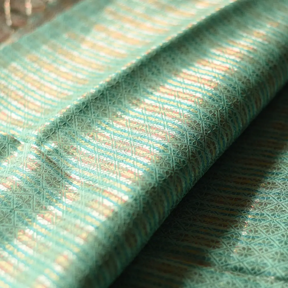 buy  Exclusive Handloom Maheshwari Saree 