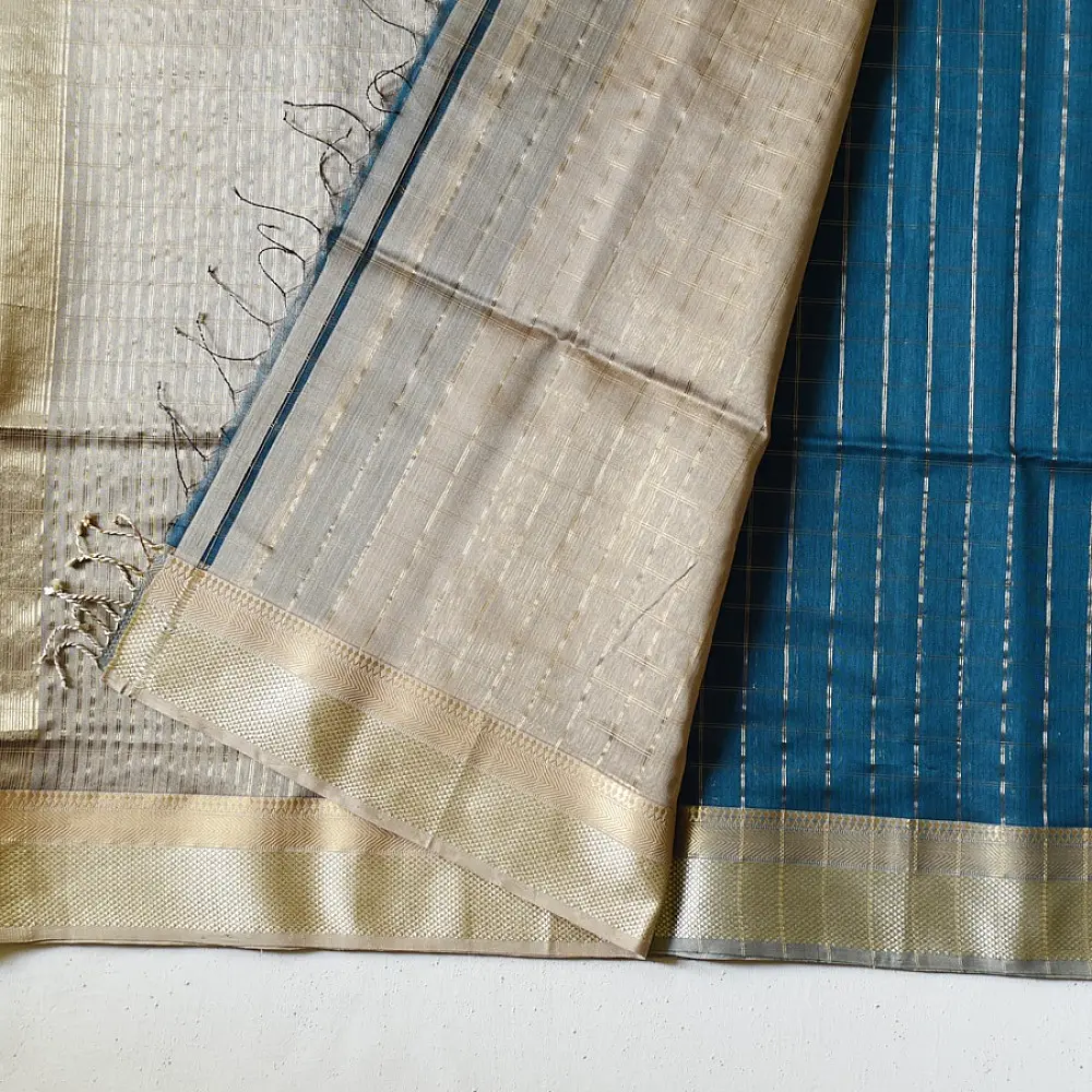 Maheshwari Silk Saree in Teal Blue with Zari Pallu