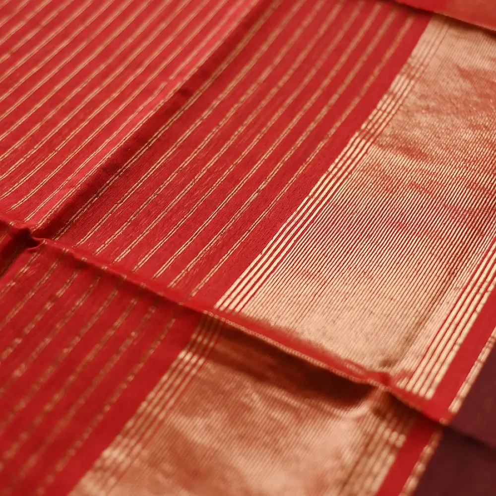buy Handloom  Wine Maheshwari Silk Saree with Heavy Zari Border