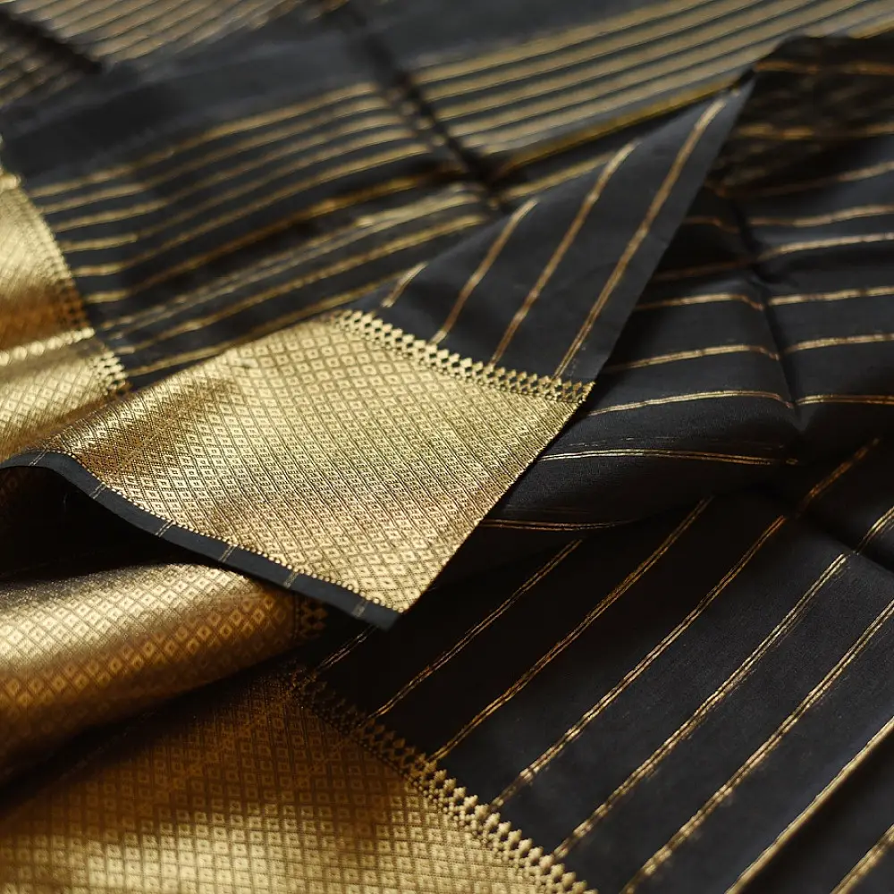 buy Handloom Maheshwari Silk  Black Saree 