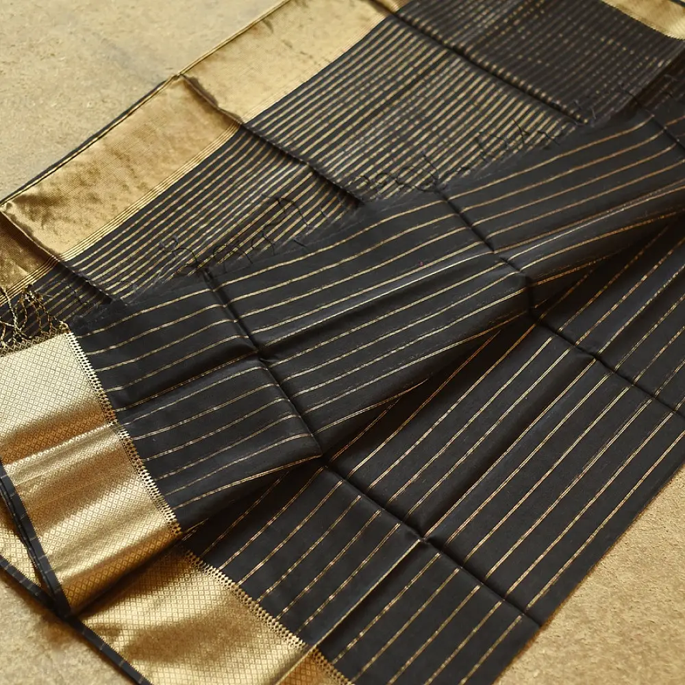 buy Handloom Maheshwari Silk  Black Saree 