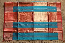 Ojovati - Maheshwari Cotton Silk Saree with heavy Zari Border | 1