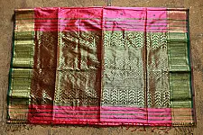Ojovati | Maheshwari Silk Saree with heavy Zari pallu | 3