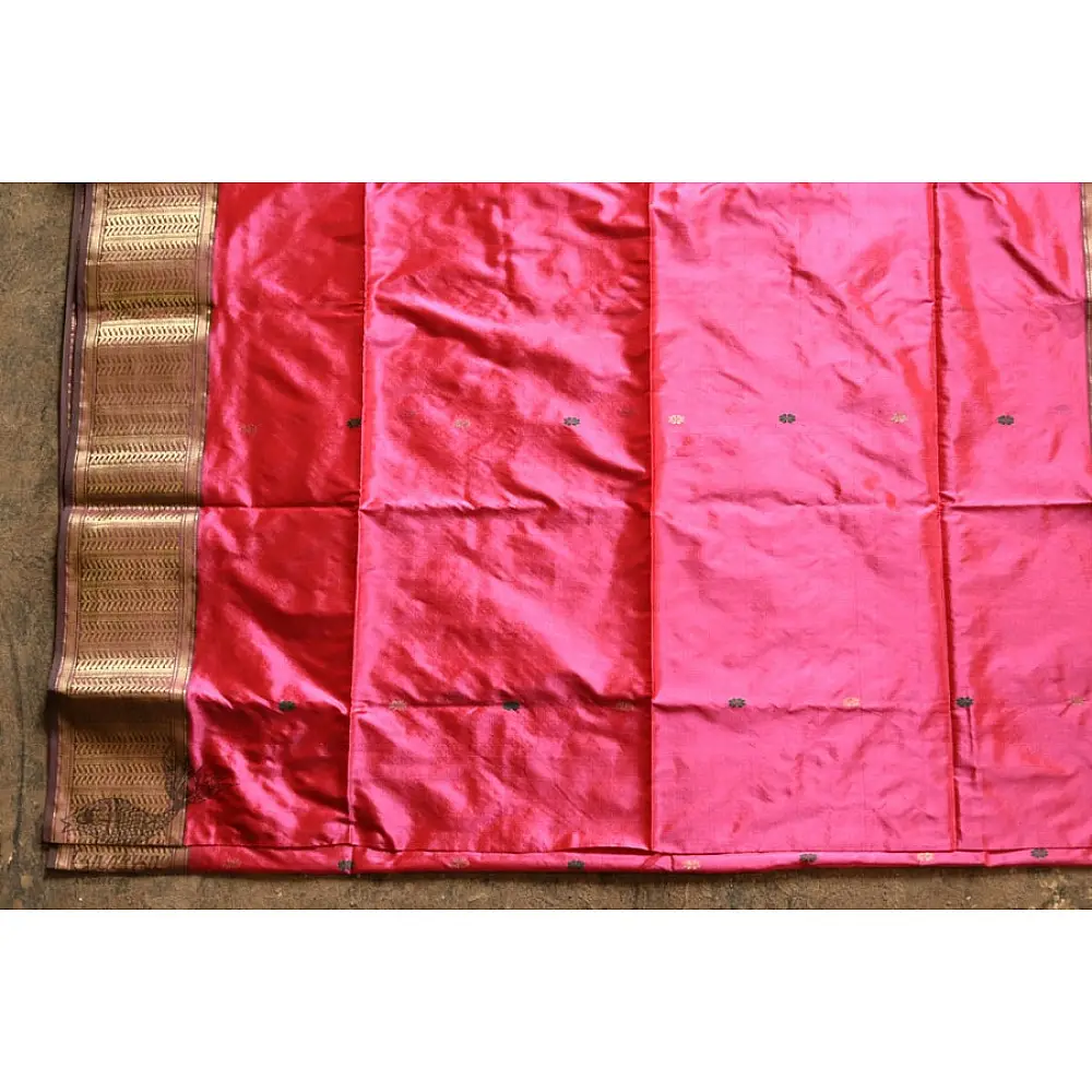 Maheshwari Silk Saree with heavy Zari pallu
