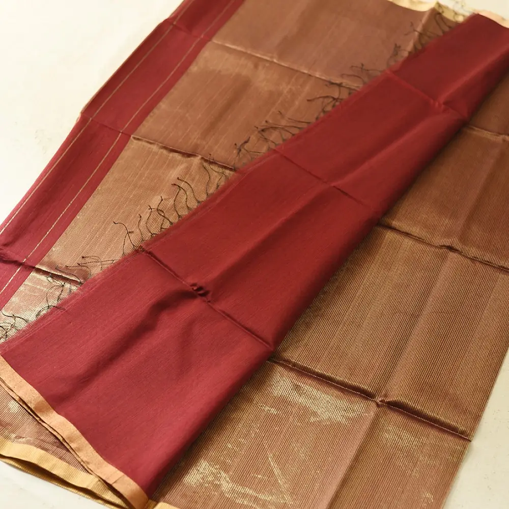 buy Handloom Maheshwari Silk Saree - Half-Half Golden Zari Weaving Saree