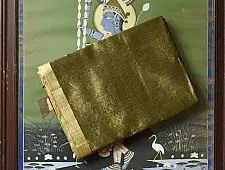 Colors of Devotion | Handloom Maheshwari Silk Green Saree - Half-Half Golden Zari Weaving