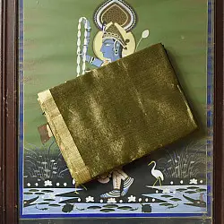 Colors of Devotion | Handloom Maheshwari Silk Green Saree - Half-Half Golden Zari Weaving