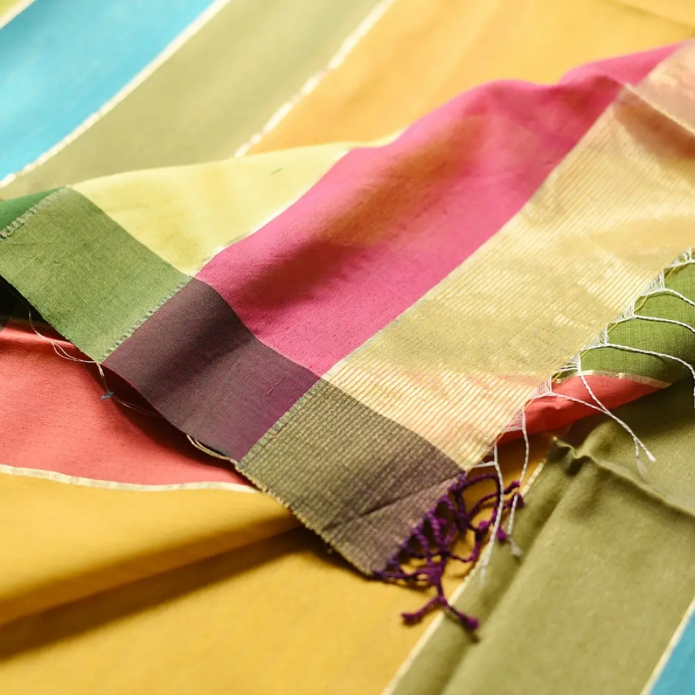 buy Handloom Maheshwari Silk Golden Saree
