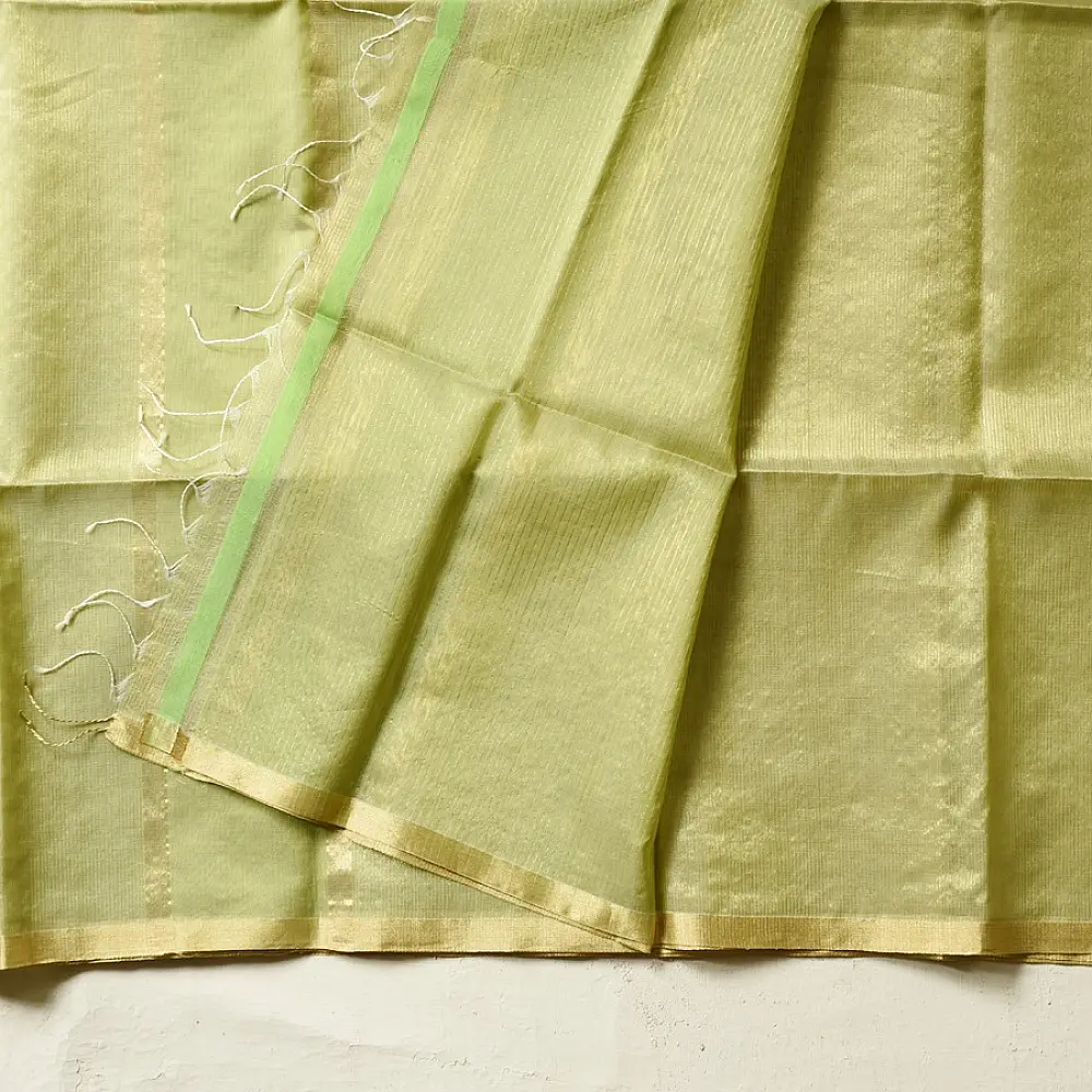 buy Handloom Maheshwari Silk Saree - Half-Half Golden Zari Weaving Saree