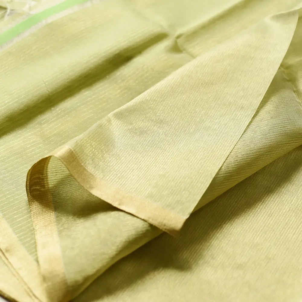 buy Handloom Maheshwari Silk Saree - Half-Half Golden Zari Weaving Saree