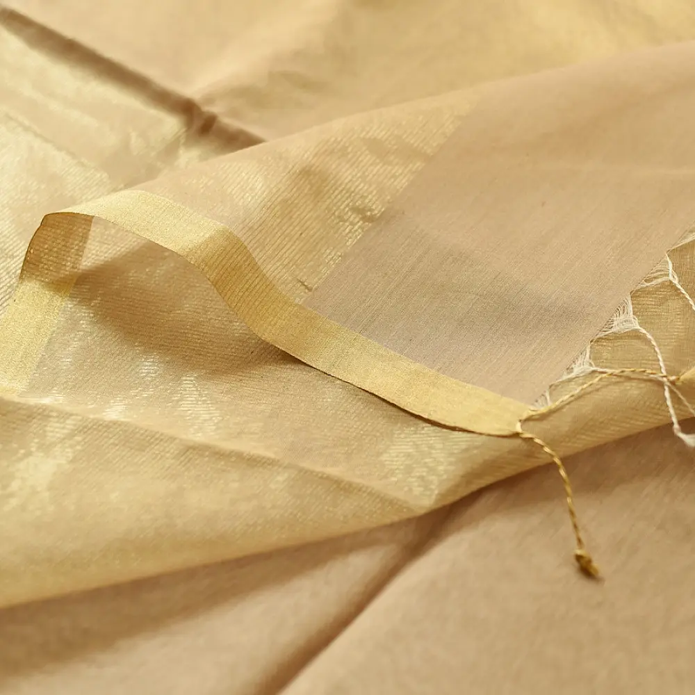 buy Handloom Maheshwari Silk Saree - Half-Half Golden Zari Weaving Saree
