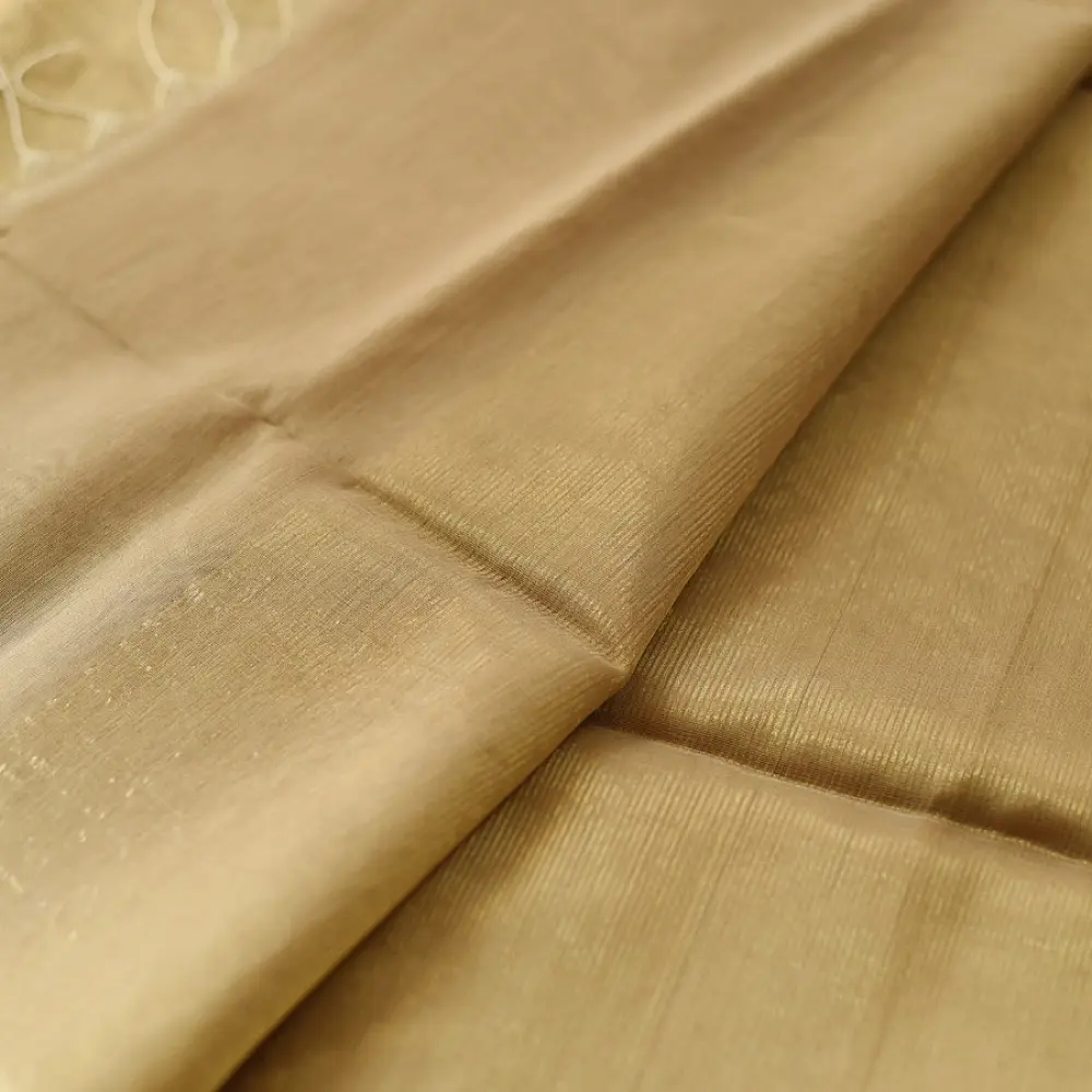 buy Handloom Maheshwari Silk Saree - Half-Half Golden Zari Weaving Saree