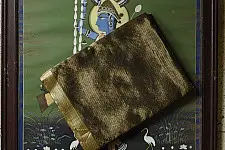 Colors of Devotion | Handloom Maheshwari Silk Bottle Green Saree - Half & Half Zari Weaving