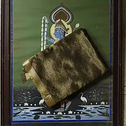Colors of Devotion | Handloom Maheshwari Silk Bottle Green Saree - Half & Half Zari Weaving