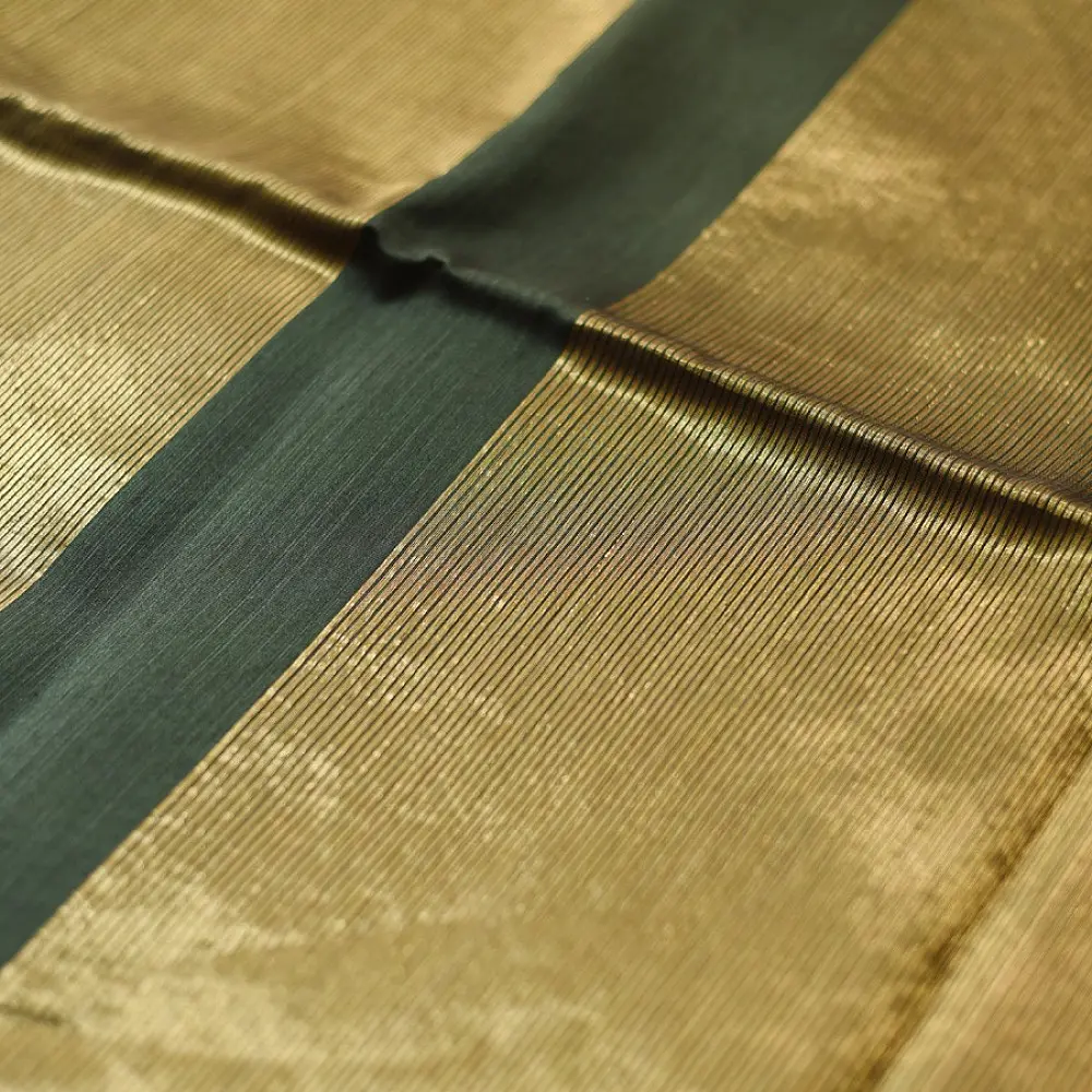 buy Handloom Maheshwari Silk Saree - Zari Weaving