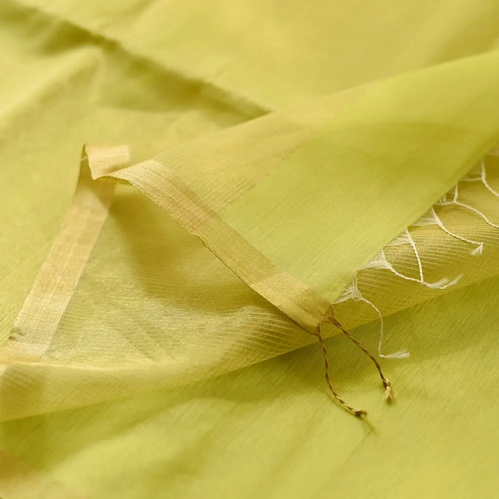 buy Maheshwari Silk Saree - Zari Weaving