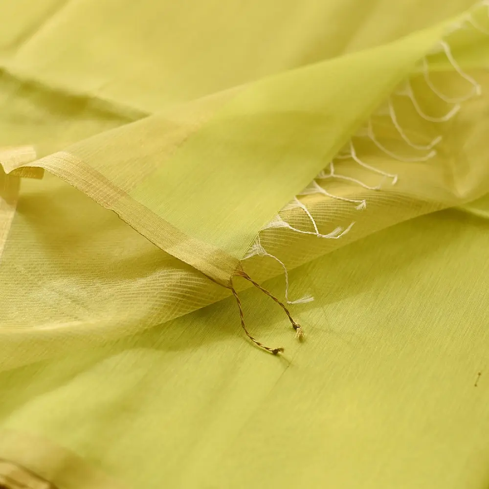 buy Maheshwari Silk Saree - Zari Weaving