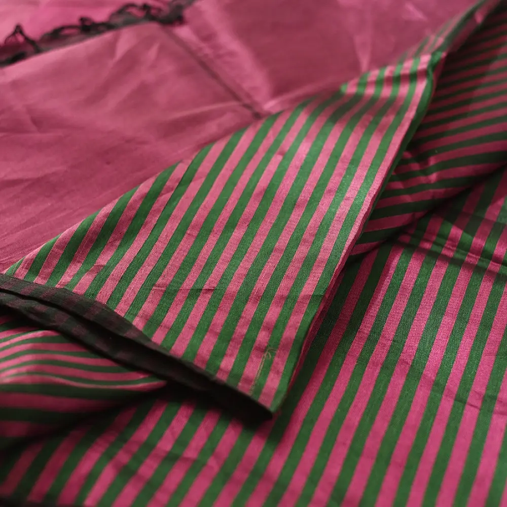buy Handloom Maheshwari Tissue Zari Magenta Saree With Half & Half Design
