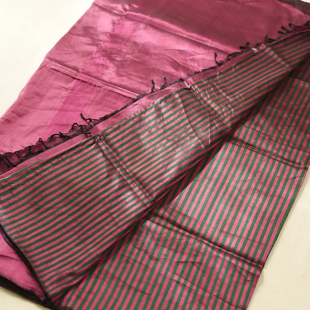 buy Handloom Maheshwari Tissue Zari Magenta Saree With Half & Half Design