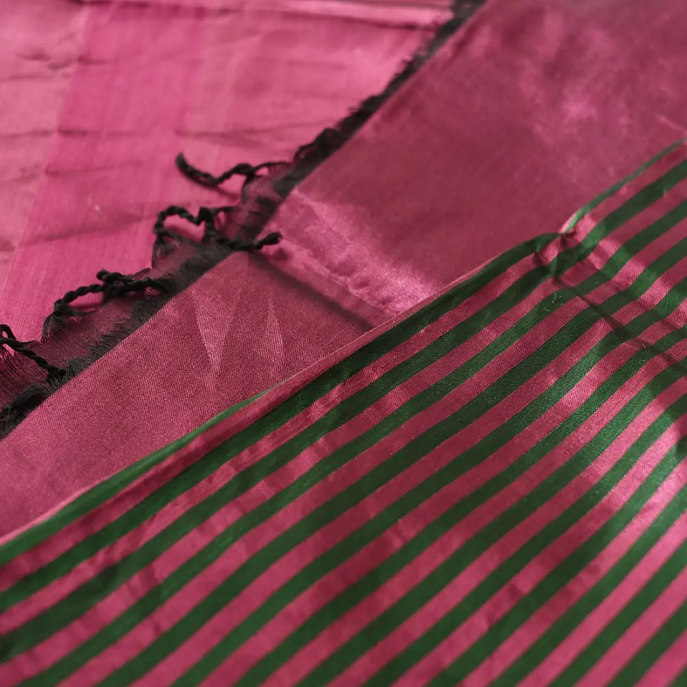 buy Handloom Maheshwari Tissue Zari Magenta Saree With Half & Half Design