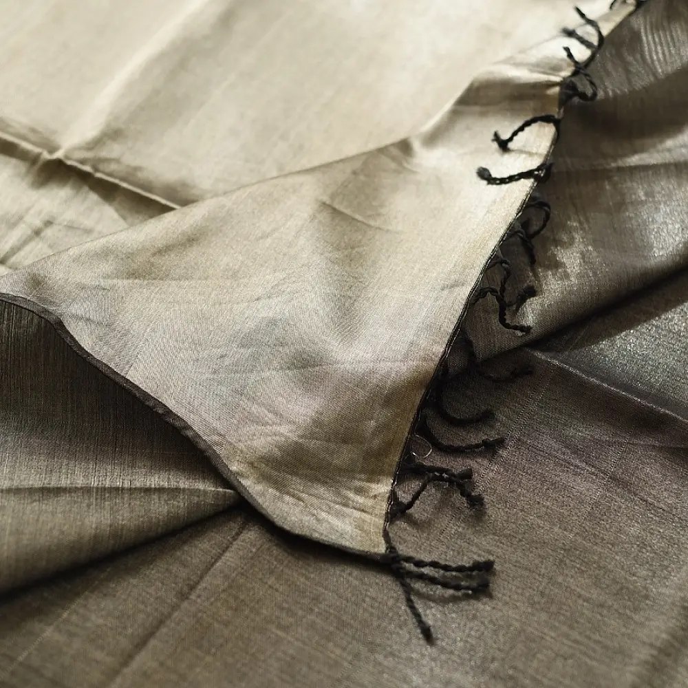 buy Handloom Maheshwari Tissue Zari Saree - Silver & Black