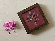 Soof | Hand Embroidered ~ Multipurpose Jewelry Box