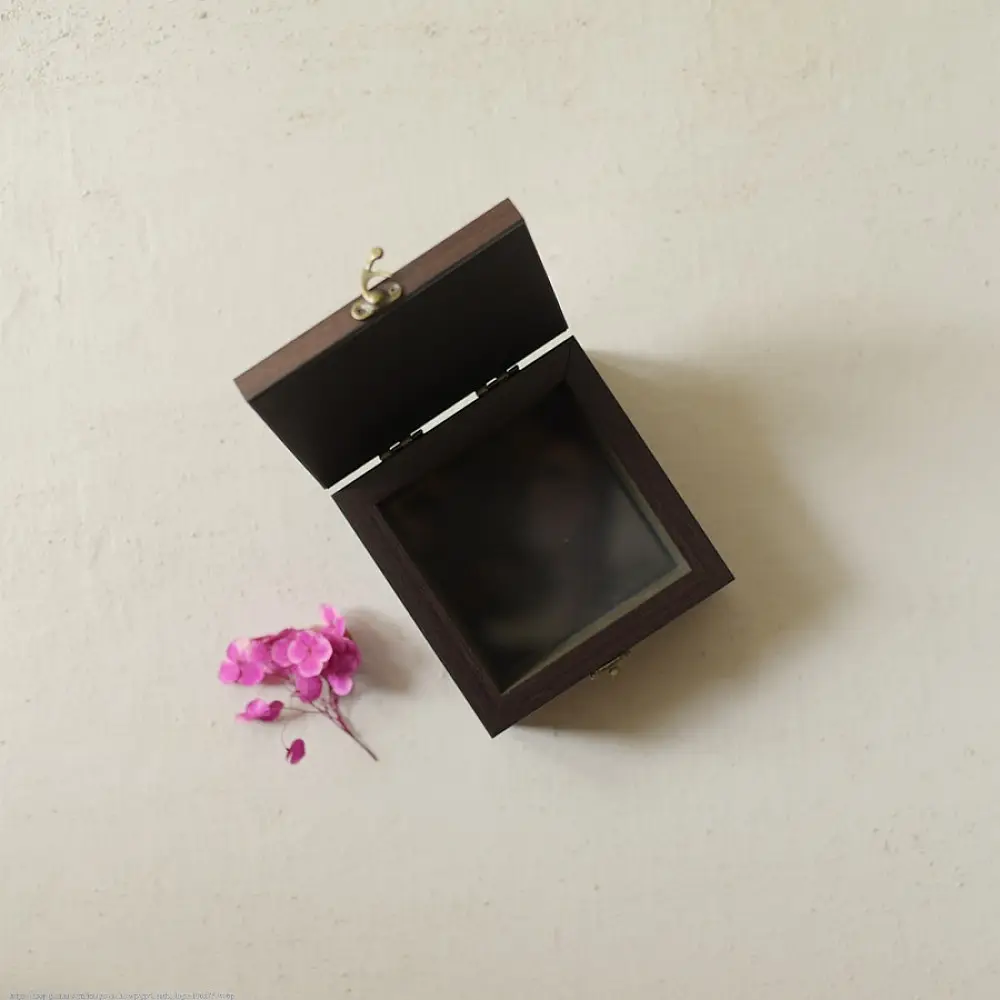 buy Soof Hand Embroidered Multipurpose Box