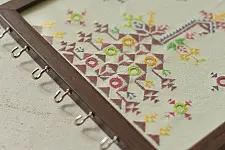 Soof | Hand Embroidered ~ Wall Hanging Key Organizer 