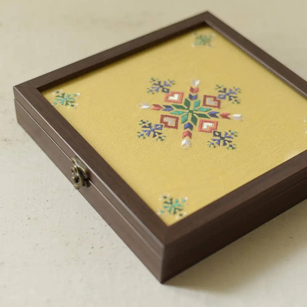 buy Soof Hand Embroidered - Multipurpose Box
