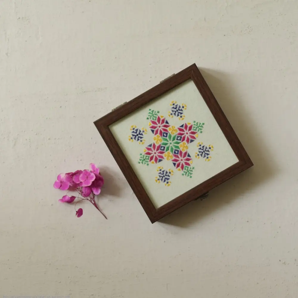 buy Soof Hand Embroidered - Multipurpose Jewelry Box