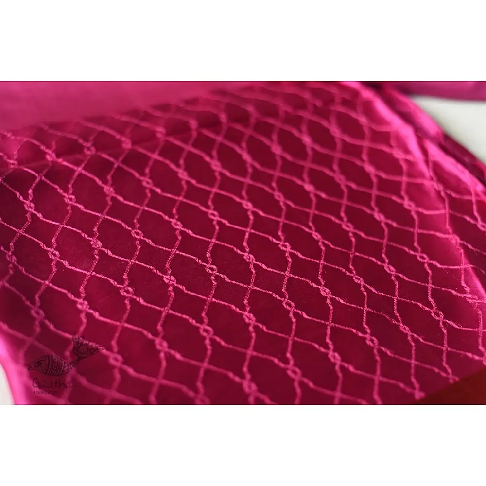 Buy Handwoven Banarasi Silk Rani Pink saree with zari border