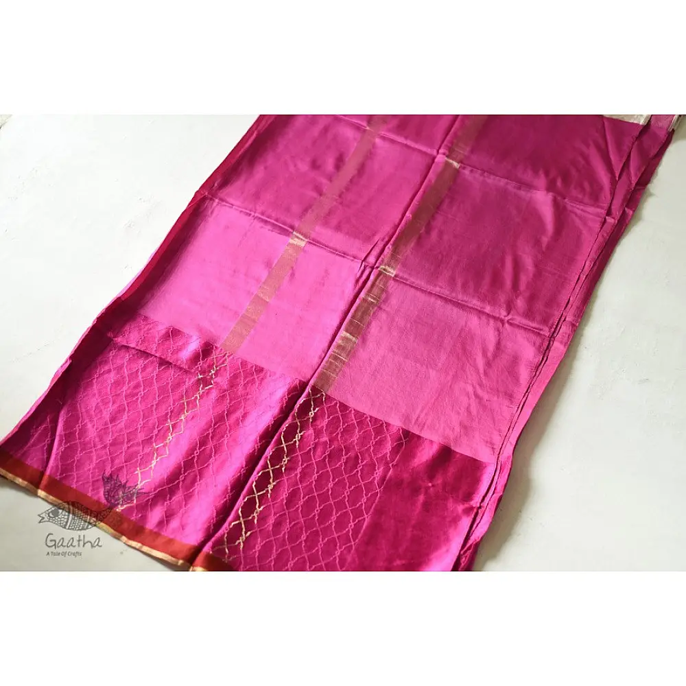 Buy Handwoven Banarasi Silk Rani Pink saree with zari border