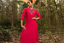Advaya . अद्वया | Hand Embroidered Chanderi Kurta Set With Contrast Organza Dupatta
