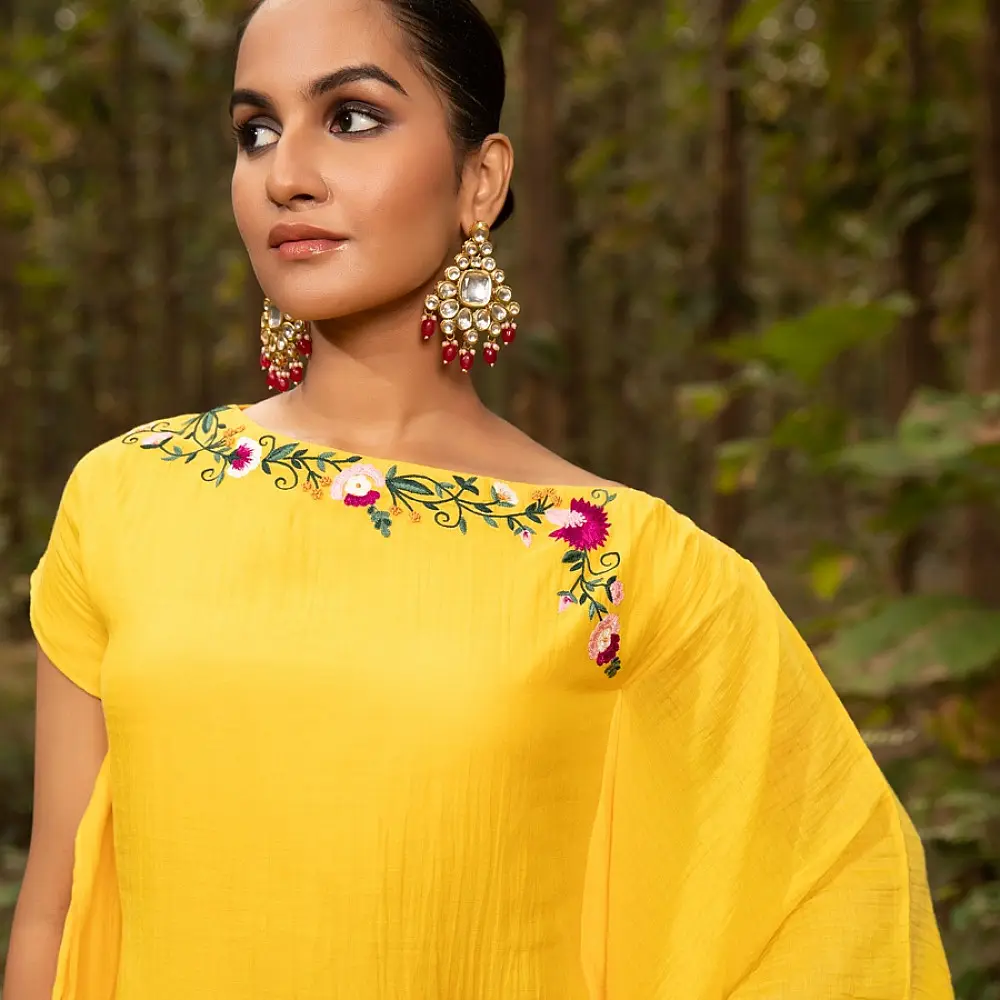 shop Hand Embroidered Chanderi Silk Kaftan Set (Set of 2)