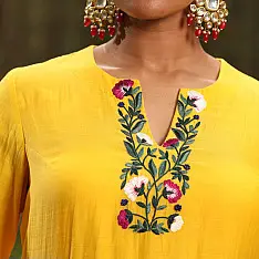 Advaya . अद्वया | Hand Embroidered Chanderi Silk Kurta Set with Organza Dupatta (Set of 3)