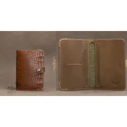 रिक्त . Rikt ~ Tangy Tan Mamba Travel Wallet