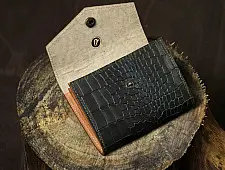 रिक्त . Rikt | Leather ~ Small Clutch Wallet - Green