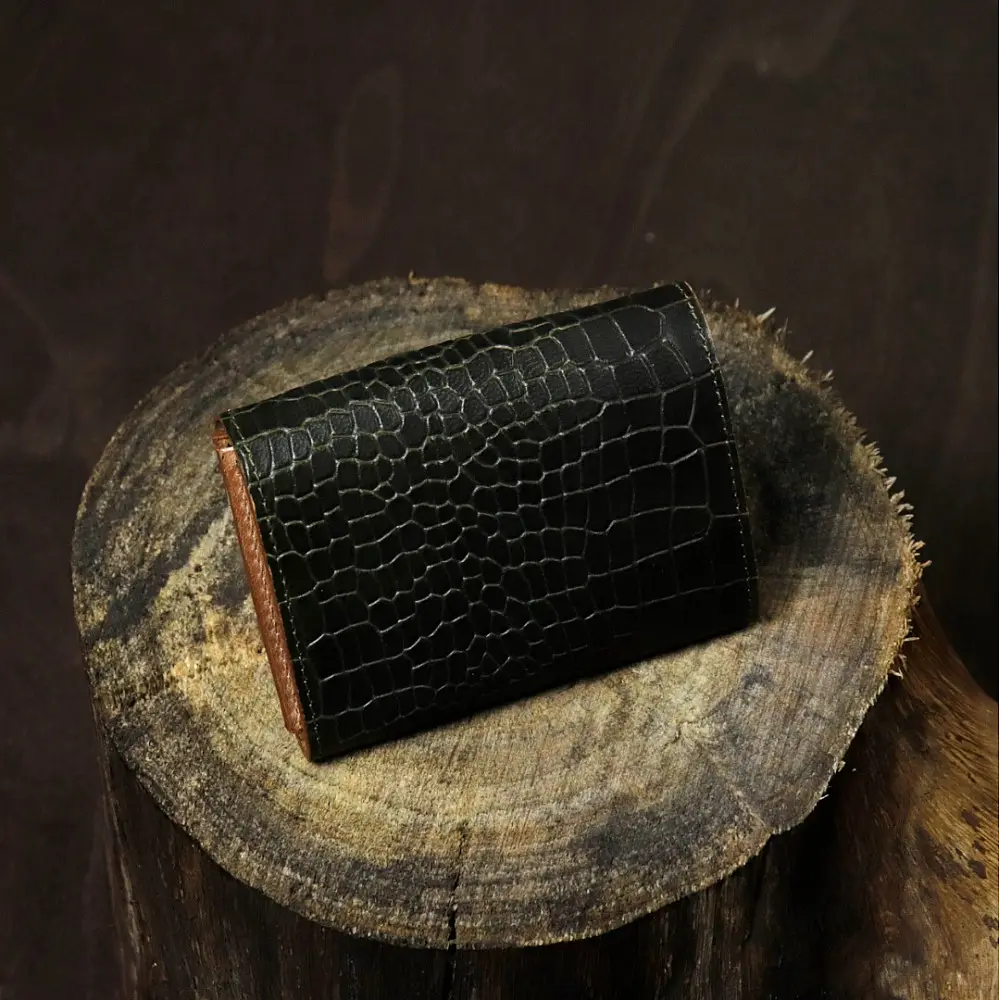 shop Leather ~ Small Clutch Wallet - Green