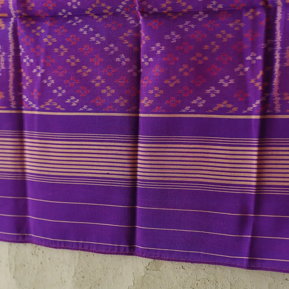 Purple Patola pure silk stole with diamond design