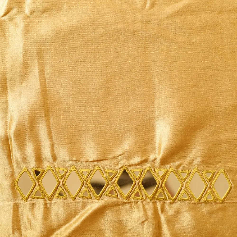 Embroidered Blouse Piece ( Unstitched ) 