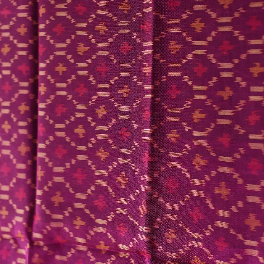 Magenta Patola pure silk stole with button design