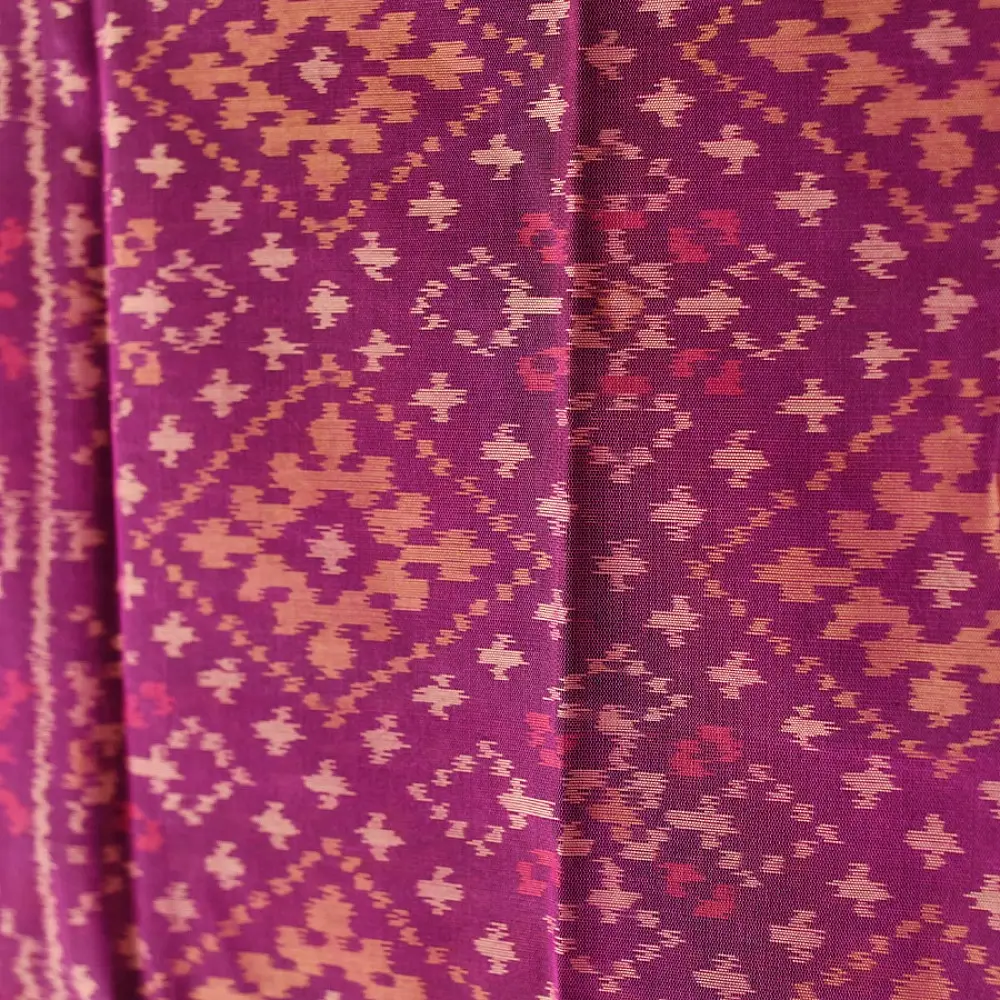 magenta handloom pure silk Patola stole with intricate diamond geometric pattern