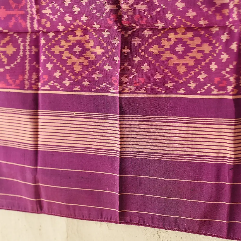 magenta handloom pure silk Patola stole with intricate diamond geometric pattern