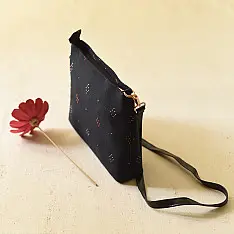 Dots & weaves ~ Tangaliya Sling Bag | Black