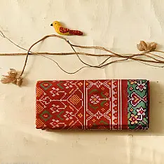 चंपा - चकली ⁂ Wedding Patola Silk Saree |  Semi Double Ikat | Red & Green