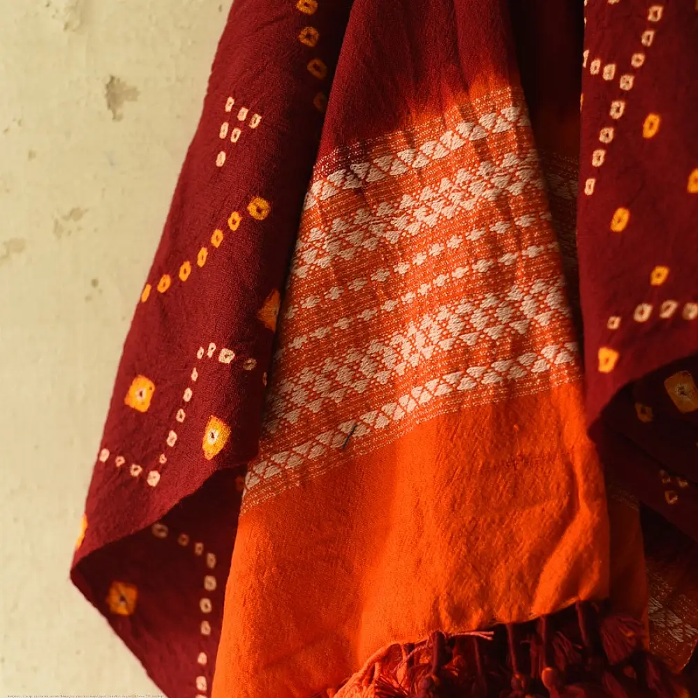 Kutchi Bhujodi Weaving - Bandhani ( Tie-dyed ) Woolen Shawl - Maroon