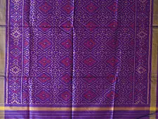 Rasika . रसिका ~ Handloom Patola Pure Silk Dupatta ~ Purple Diamond Design